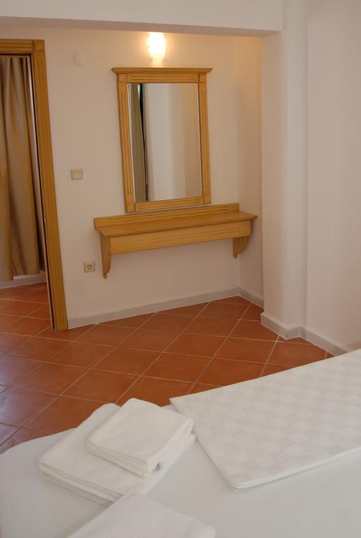 Sunshine Hotel
